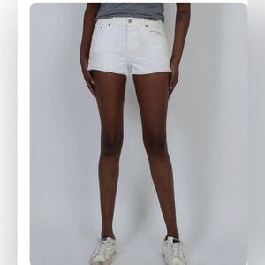 Levi’s - 501 White Jean Shorts